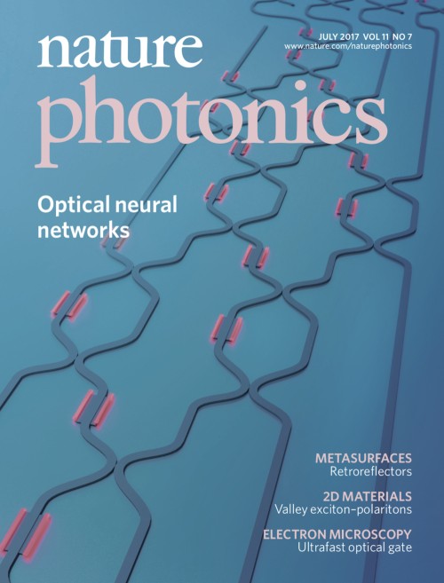 Nature Photonics目次の表紙